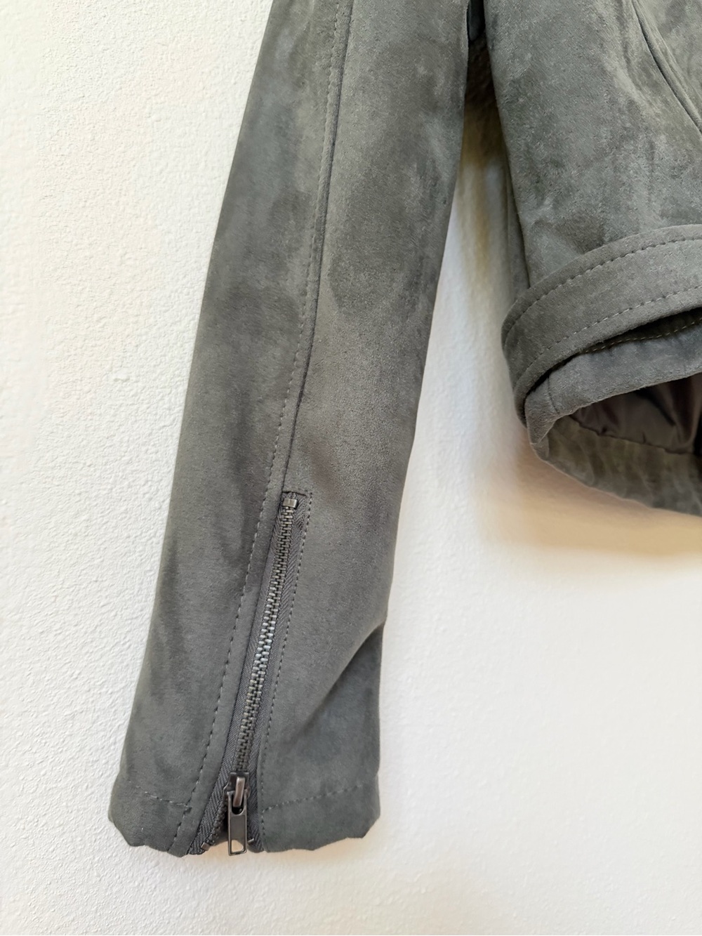 FOREVER 21 Olive Green Suede Moto Jacket - Picture 5 of 6